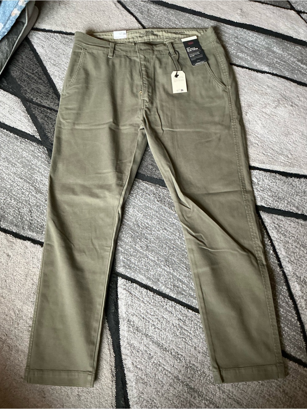 Size 36 x 30 - Levi & Strauss Levis Xxchino Olive Green Slim Taper Chino Pant